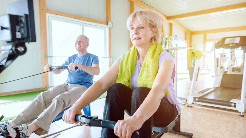 Rameur pour seniors : Guide de cardio à faible impact à domicile